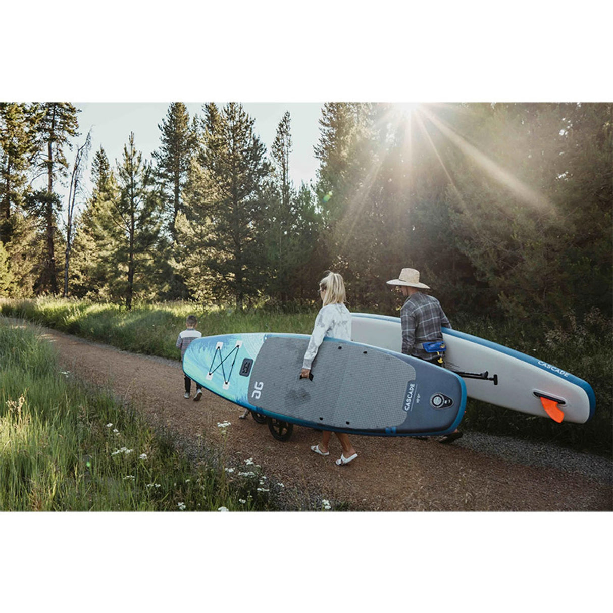 Aquaglide Cascade 10' Inflatable Stand Up Paddleboard Package