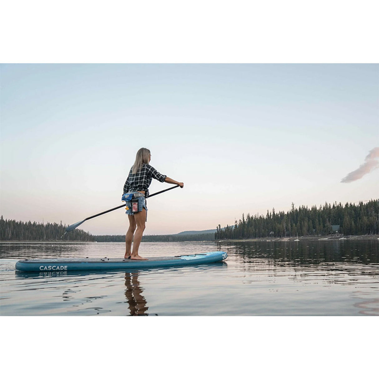 Aquaglide Cascade 10' Inflatable Stand Up Paddleboard Package