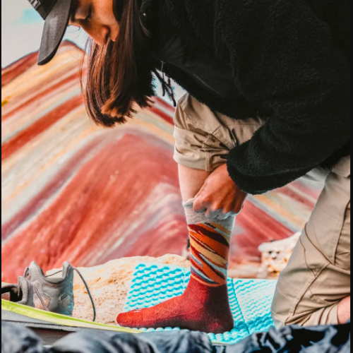 Paka Essential Rainbow Mountain Crew Socks