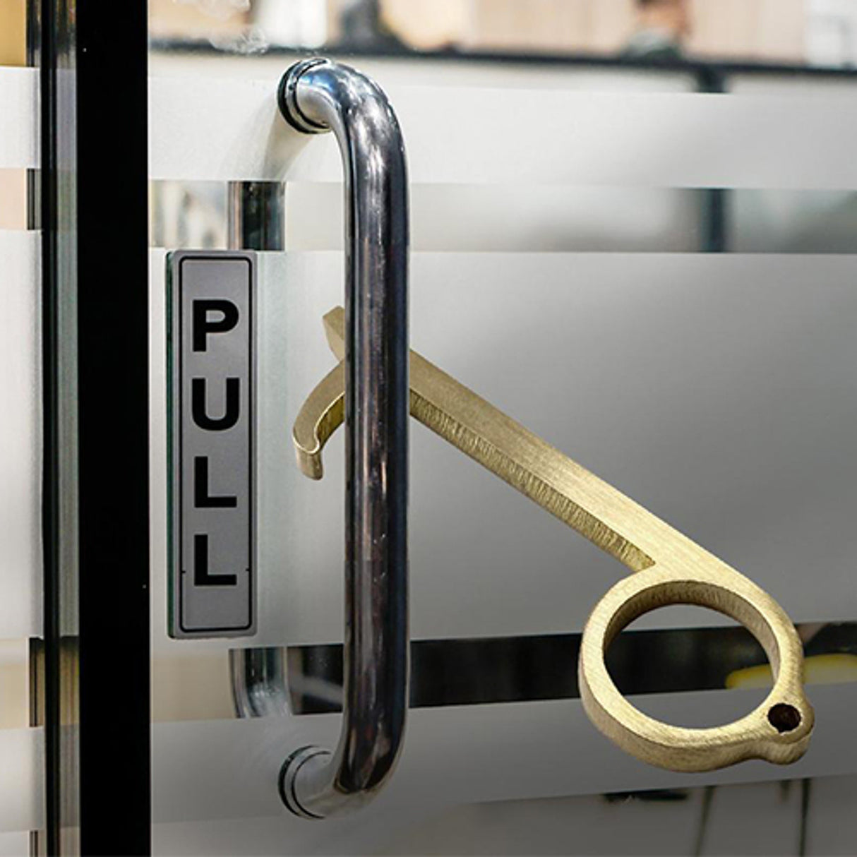 HY-GENIE No Touch Brass Hand Tool