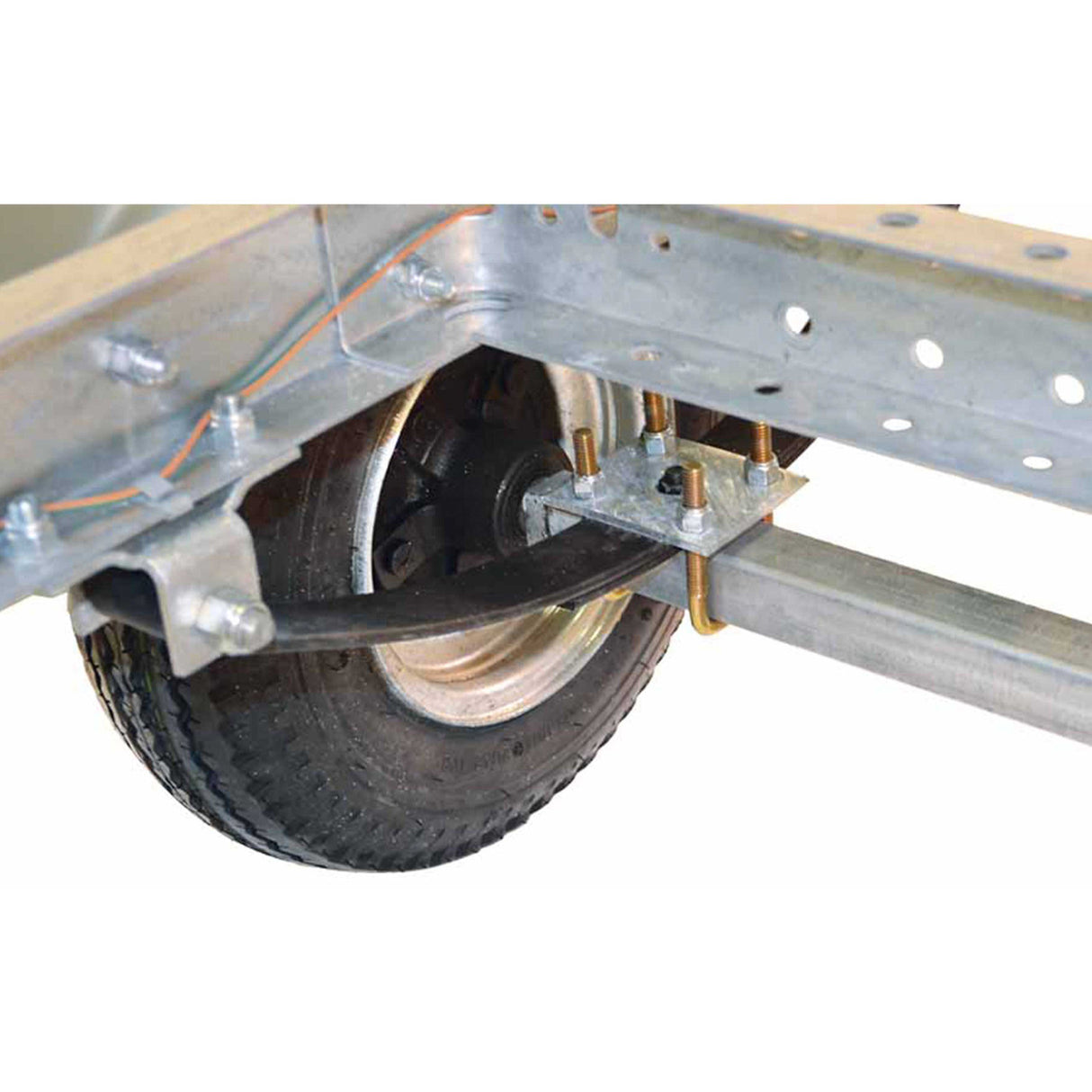 Malone EcoLight 2 Kayak Trailer Package with 2 V-Racks