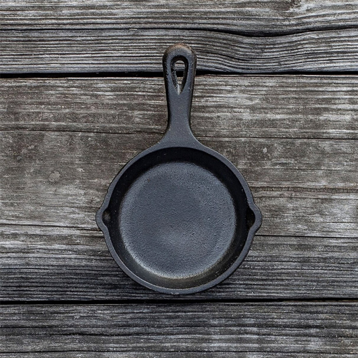 Lodge 3.5-Inch Cast Iron Mini Skillet