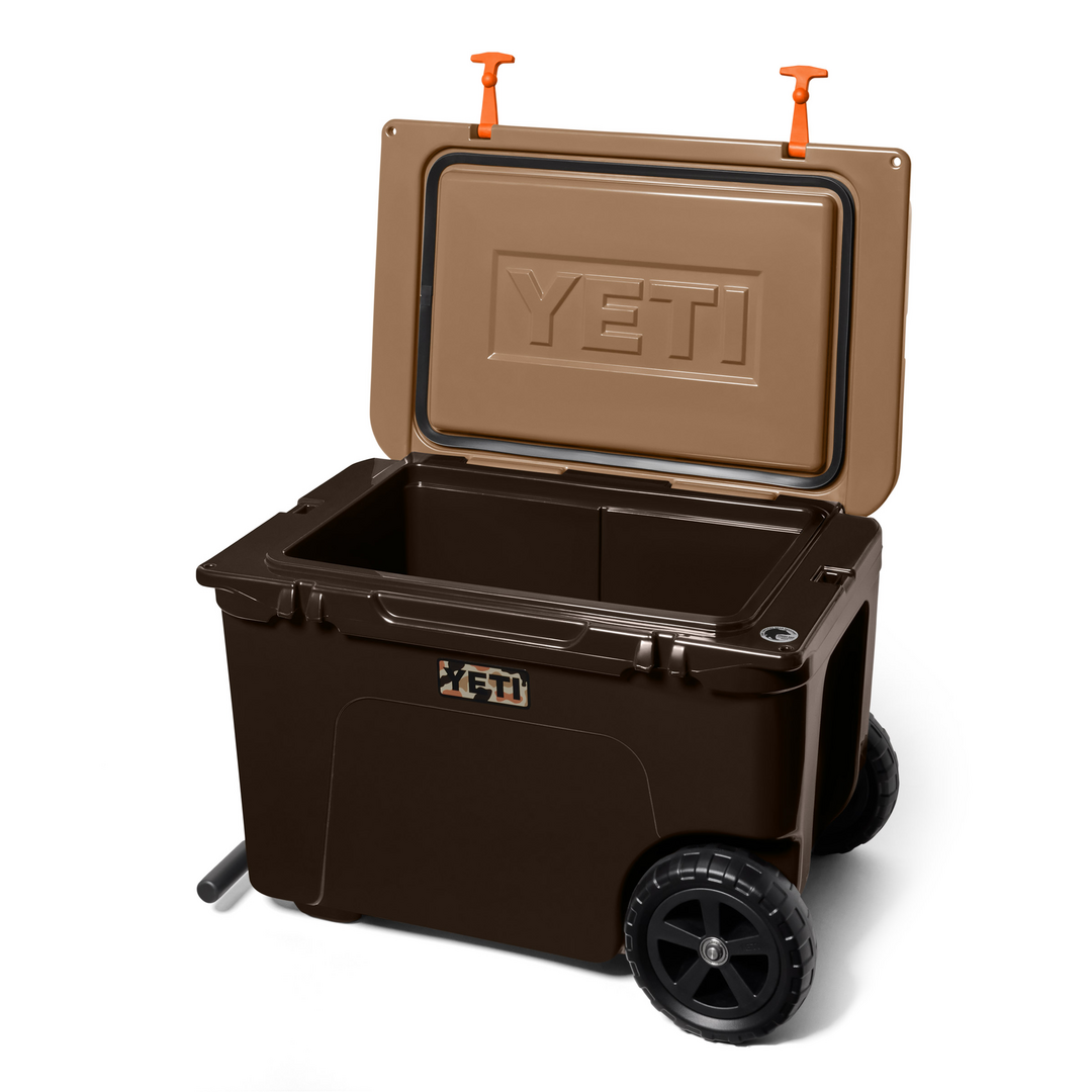 YETI Tundra Haul Wheeled Cooler - Wetlands Camo